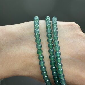 Elegant Green Beaded Bracelet